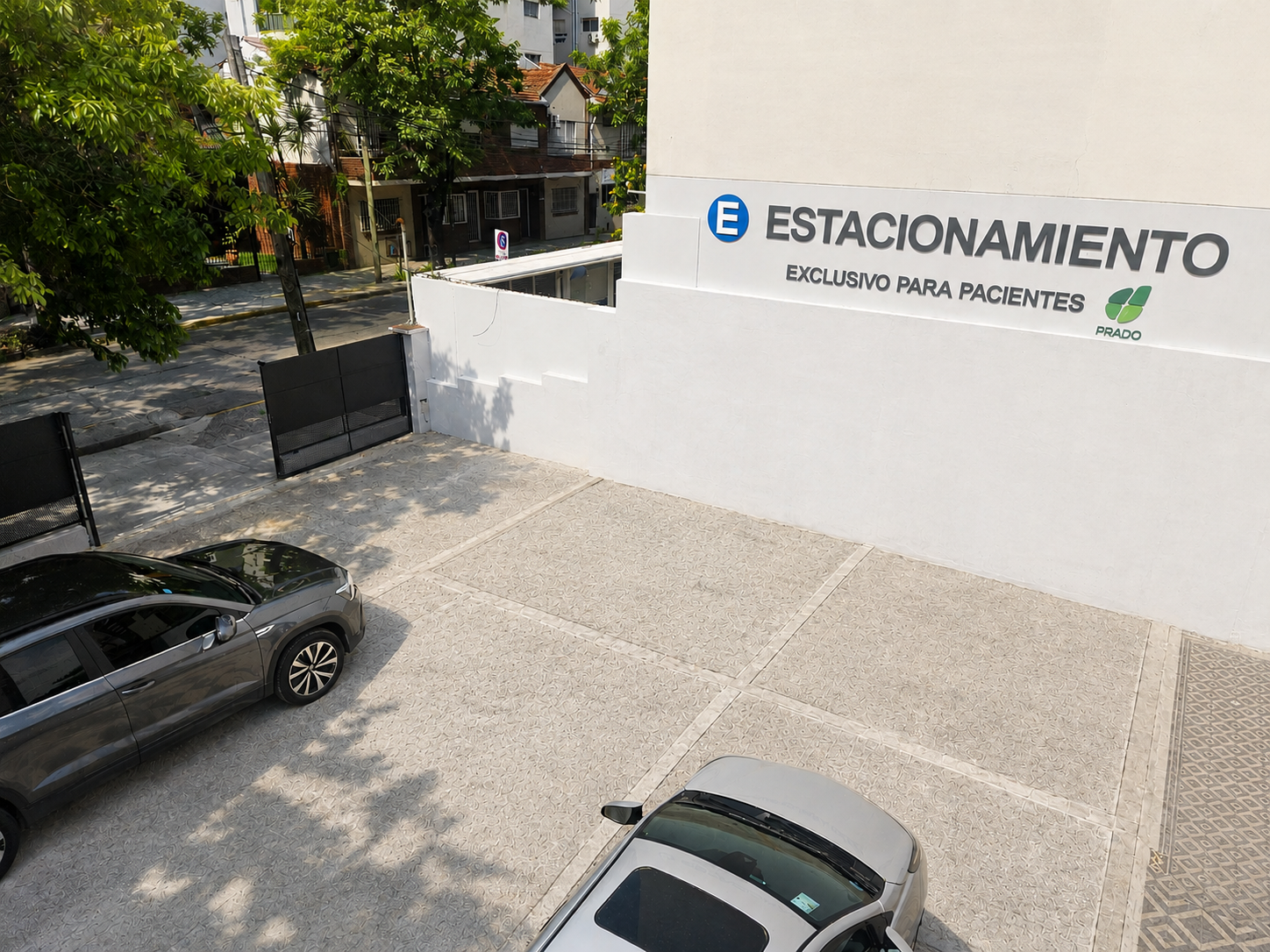 Estacionamiento de Laboratorio Prado sede Las Heras